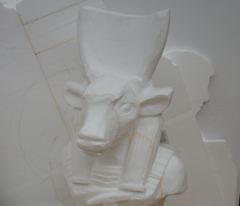 Eine Skulptur aus Styropor.